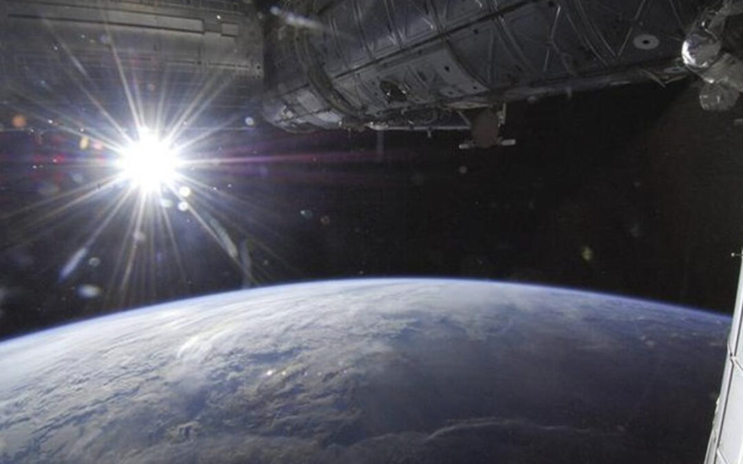 La Tierra se Aleja del Sol